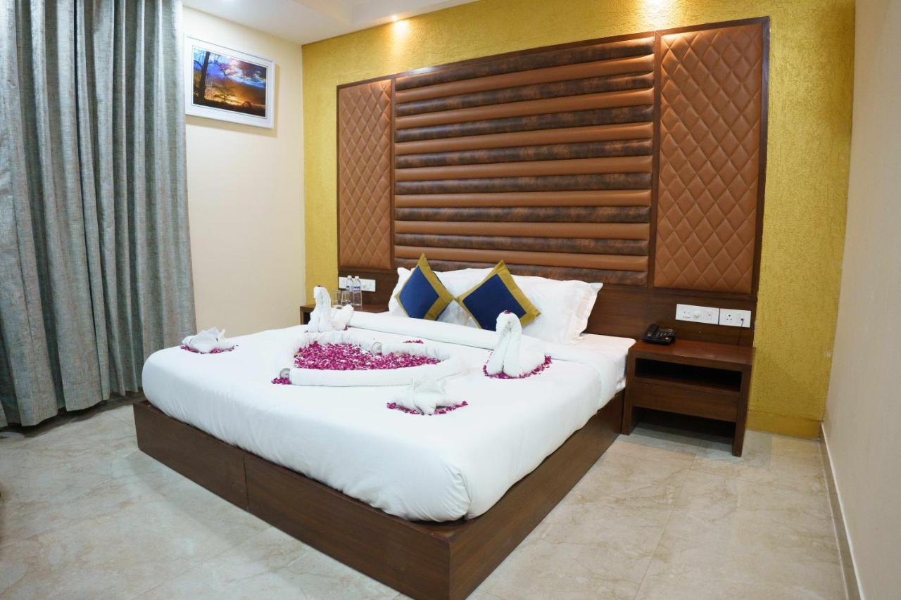 Hotel Vihaan Residency Zirakpur Екстер'єр фото
